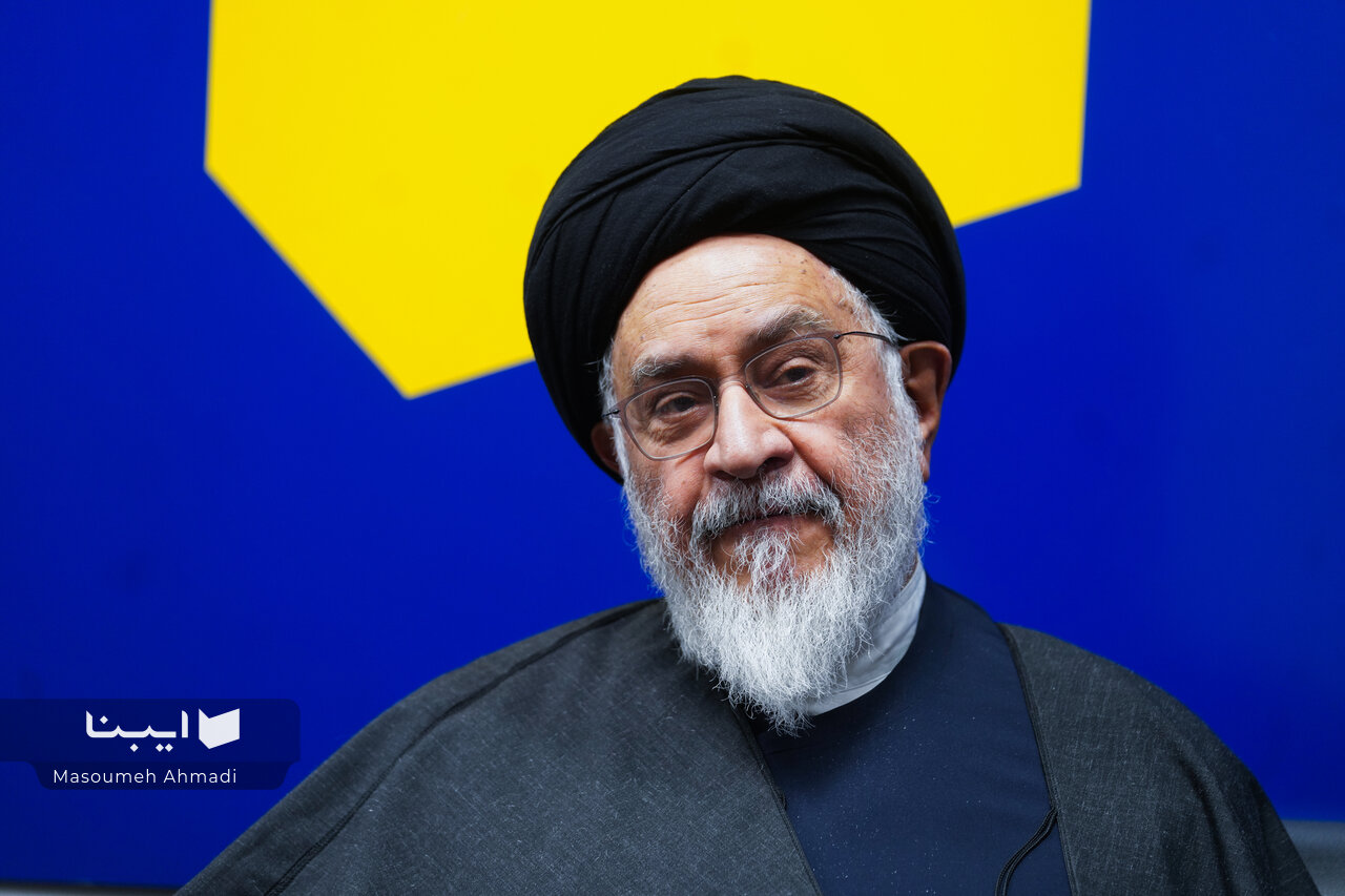 تفسیره سوره «وطن» از مصطفی محقق داماد