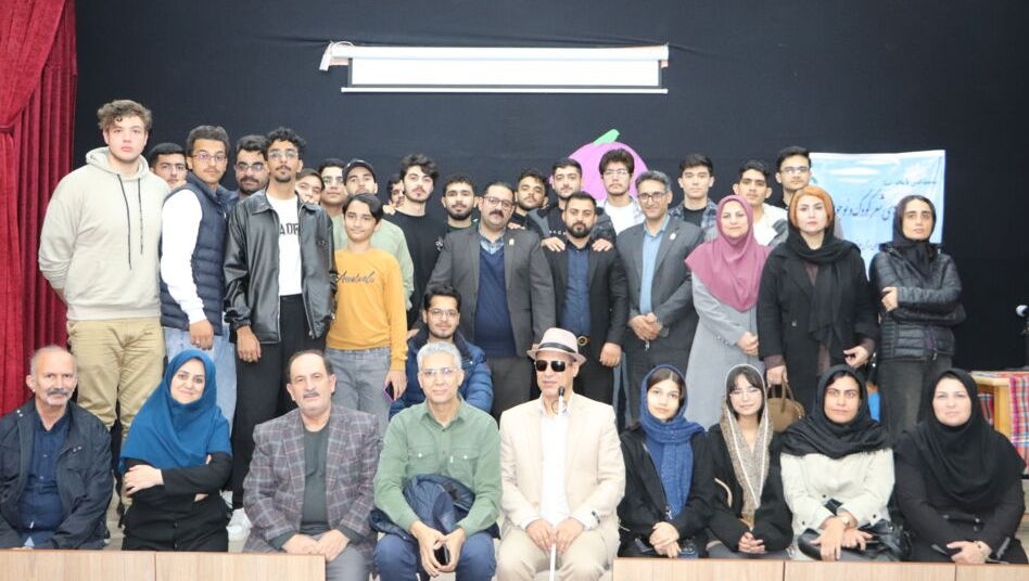 آموزش برای آغازگران شعر کودک ضروری است/ برای شعر موضوعی باید در فضای اثر قرار گرفت.