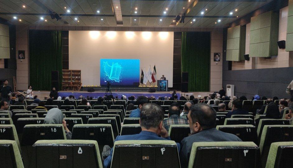 رسانهها در هفته کتاب نویسندگان مهجور را معرفی کنند/ پیشگامی خراسان رضوی در حوزه نشر مکتوب