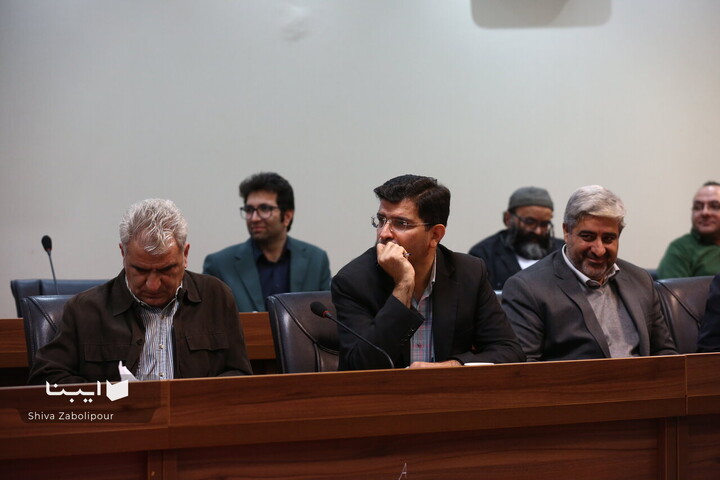 دیدار شاعران و نویسندگان با وزیر فرهنگ و ارشاد اسلامی