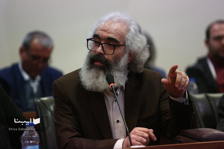 دیدار شاعران و نویسندگان با وزیر فرهنگ و ارشاد اسلامی