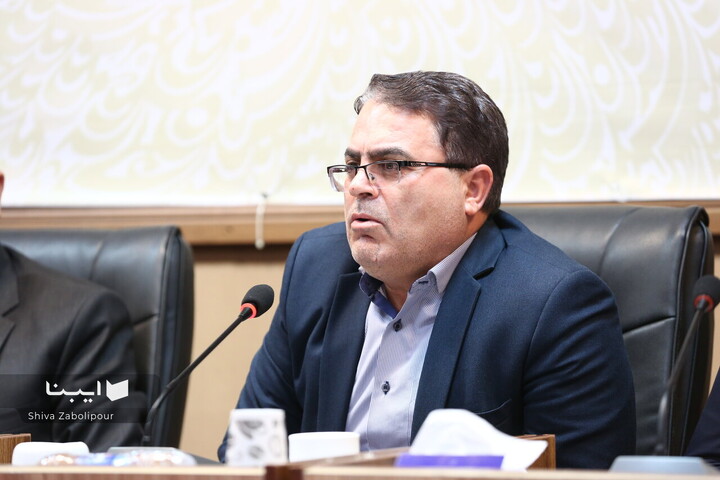 دیدار شاعران و نویسندگان با وزیر فرهنگ و ارشاد اسلامی