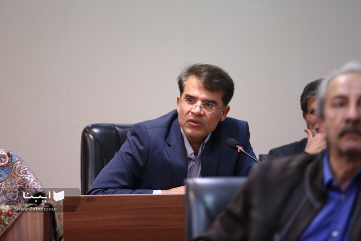 دیدار شاعران و نویسندگان با وزیر فرهنگ و ارشاد اسلامی