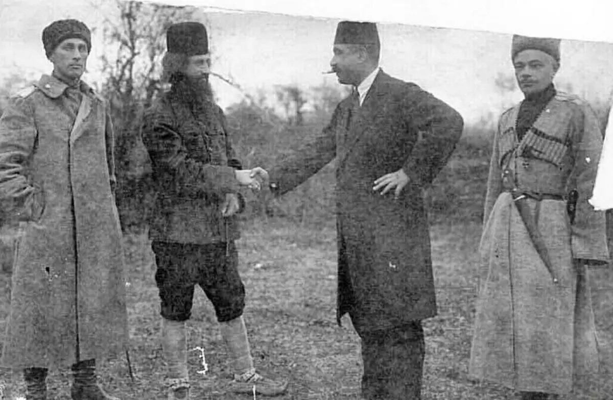 قدرت واقعی در گیلان: مردمی که جلوی نفوذ شوروی ایستادند