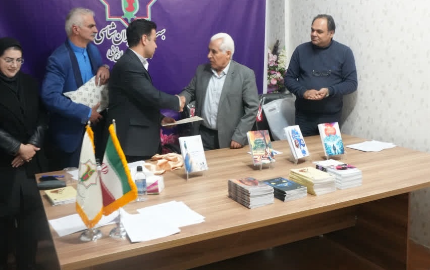 گرامیداشت مفاخر فرهنگی و ادبی در زمان حیات آنها انجام شود