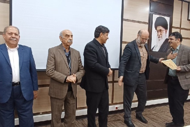 راه‌حل ریشه‌ای برای کاهش معضلات اجتماعی، کتاب و کتابخوانی است