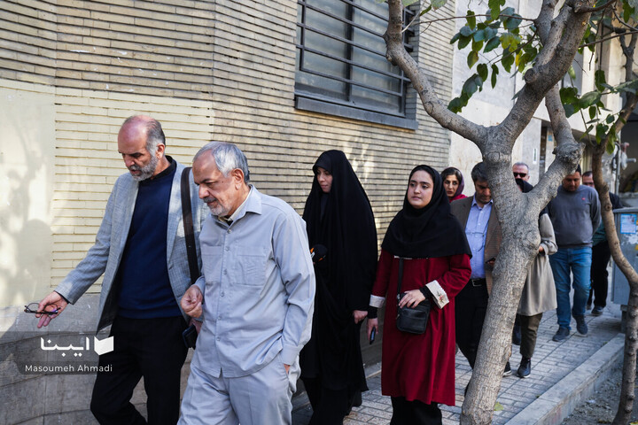 کتابگردی در شهر با احمد مسجد‌جامعی