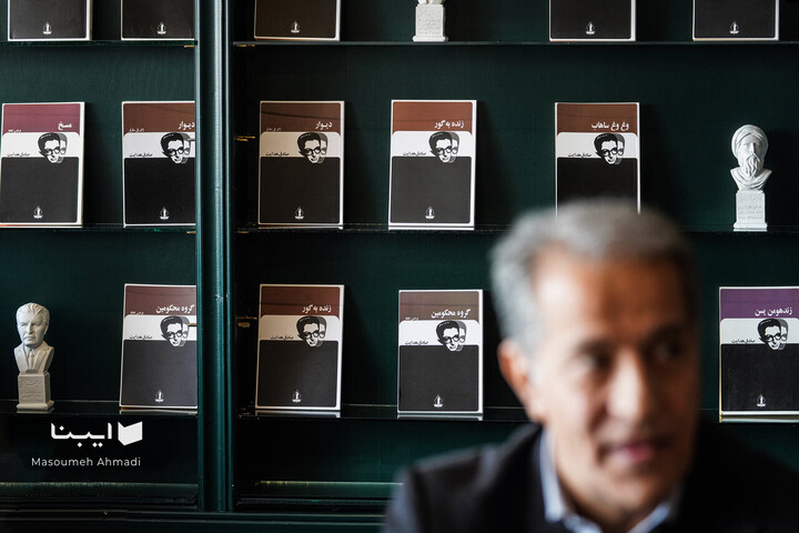 کتابگردی در شهر با احمد مسجد‌جامعی