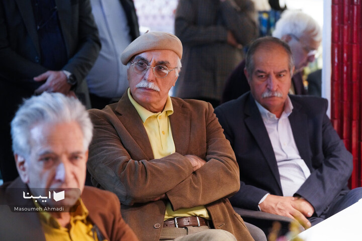 کتابگردی در شهر با احمد مسجد‌جامعی