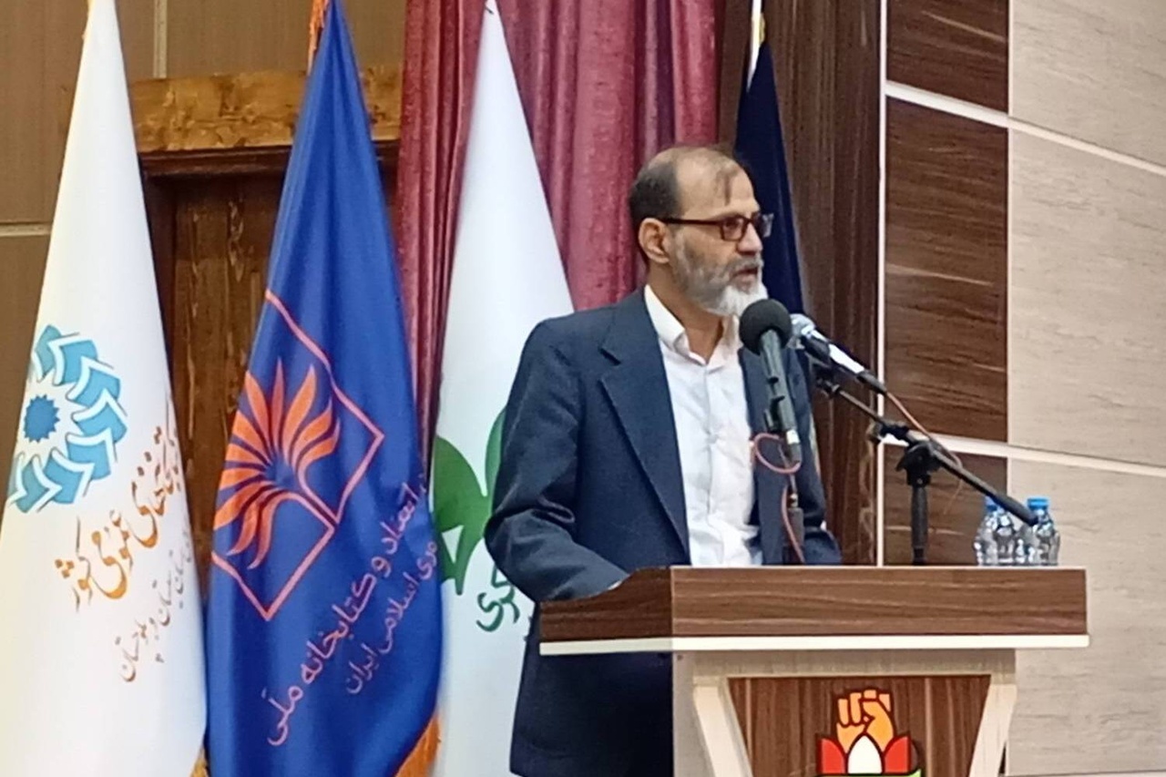 تجلیل از ۲۴ کتابدار، کتابخوان و حامی برتر کتاب در سیستان و بلوچستان