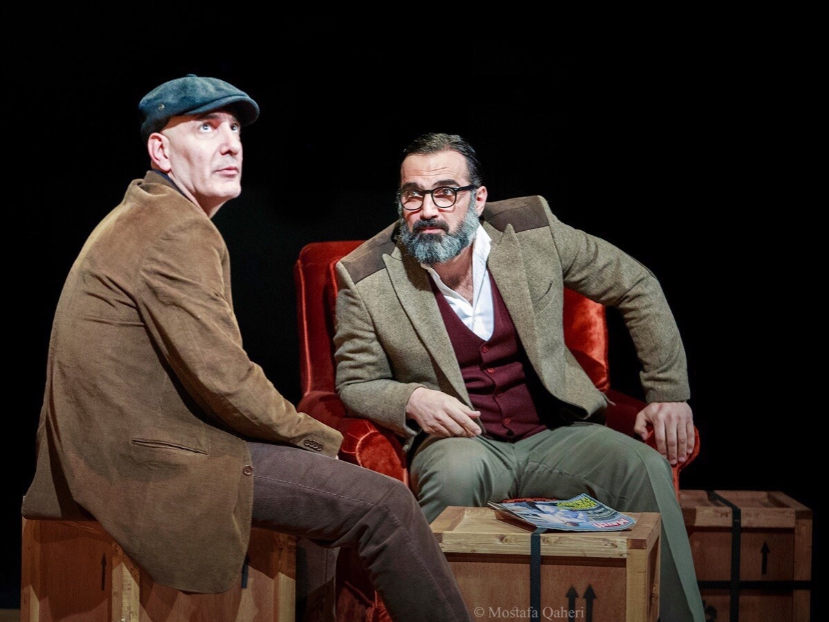 تئاتر هنر زندگی است، نه مسابقه رسیدن به قله» – گفت‌وگو با کوروش سلیمانی درباره مطالعه، خلاقیت و مسیر هنری