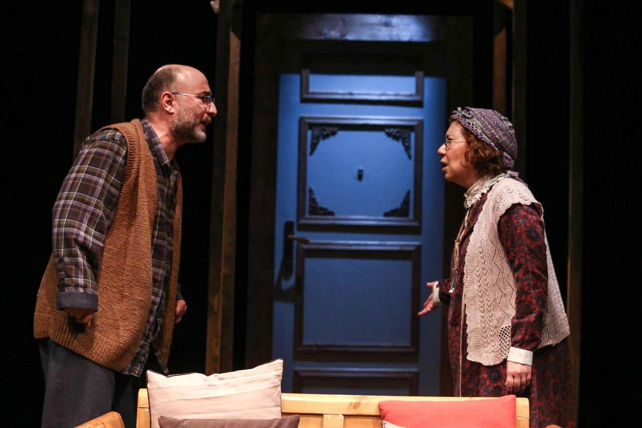 تئاتر هنر زندگی است، نه مسابقه رسیدن به قله» – گفت‌وگو با کوروش سلیمانی درباره مطالعه، خلاقیت و مسیر هنری