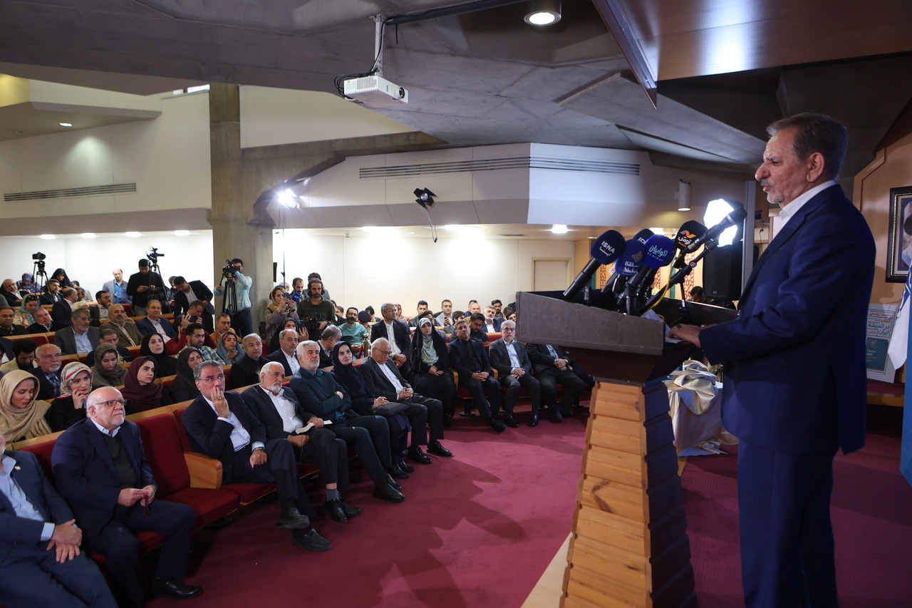 ایران باید روی ریل توسعه پایدار قرار بگیرد