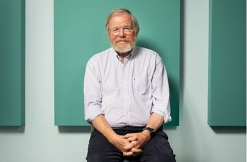 از کودکی خیال تبخیر آدم‌ها را داشتم