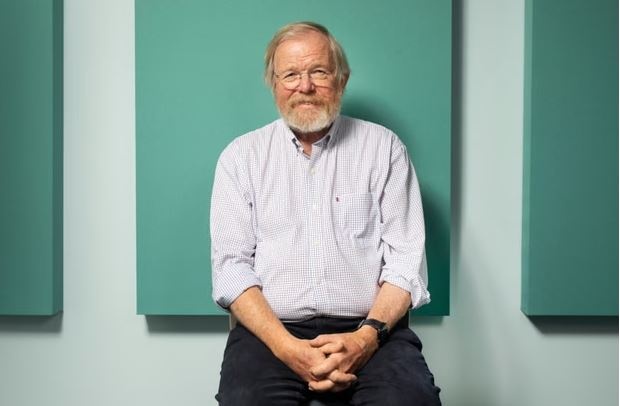 از کودکی خیال تبخیر آدم‌ها را داشتم