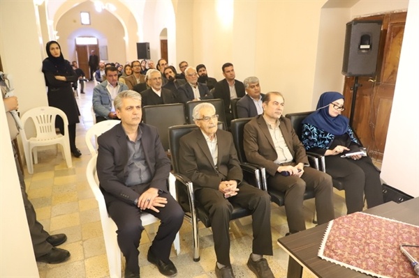 رونمایی از اوراق منتخب «خاوراننامه» ابن حسام خوسفی