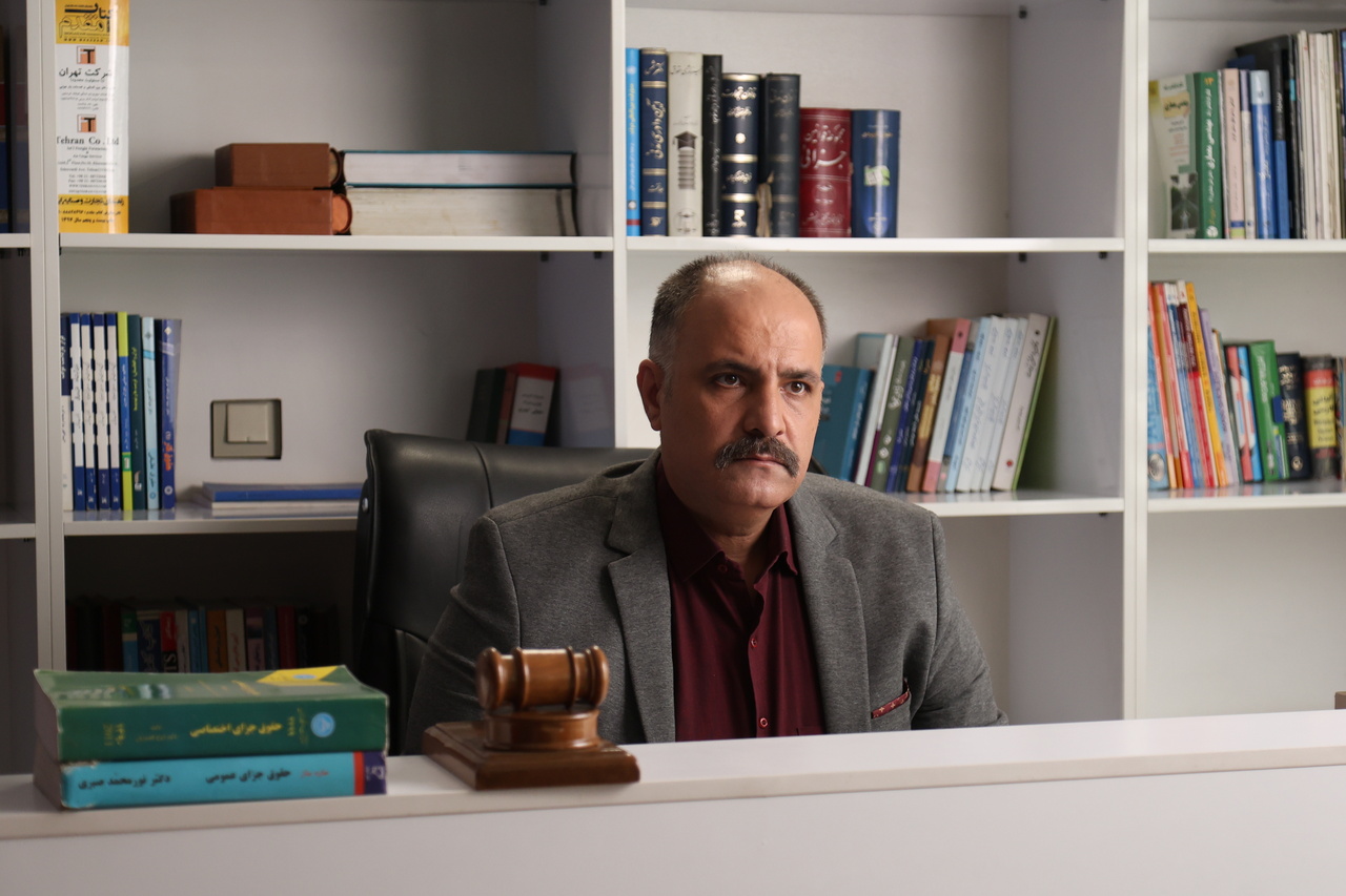 بازار کتاب؛ میدان تبلیغات پنهان و اعتمادهای از دست‌رفته