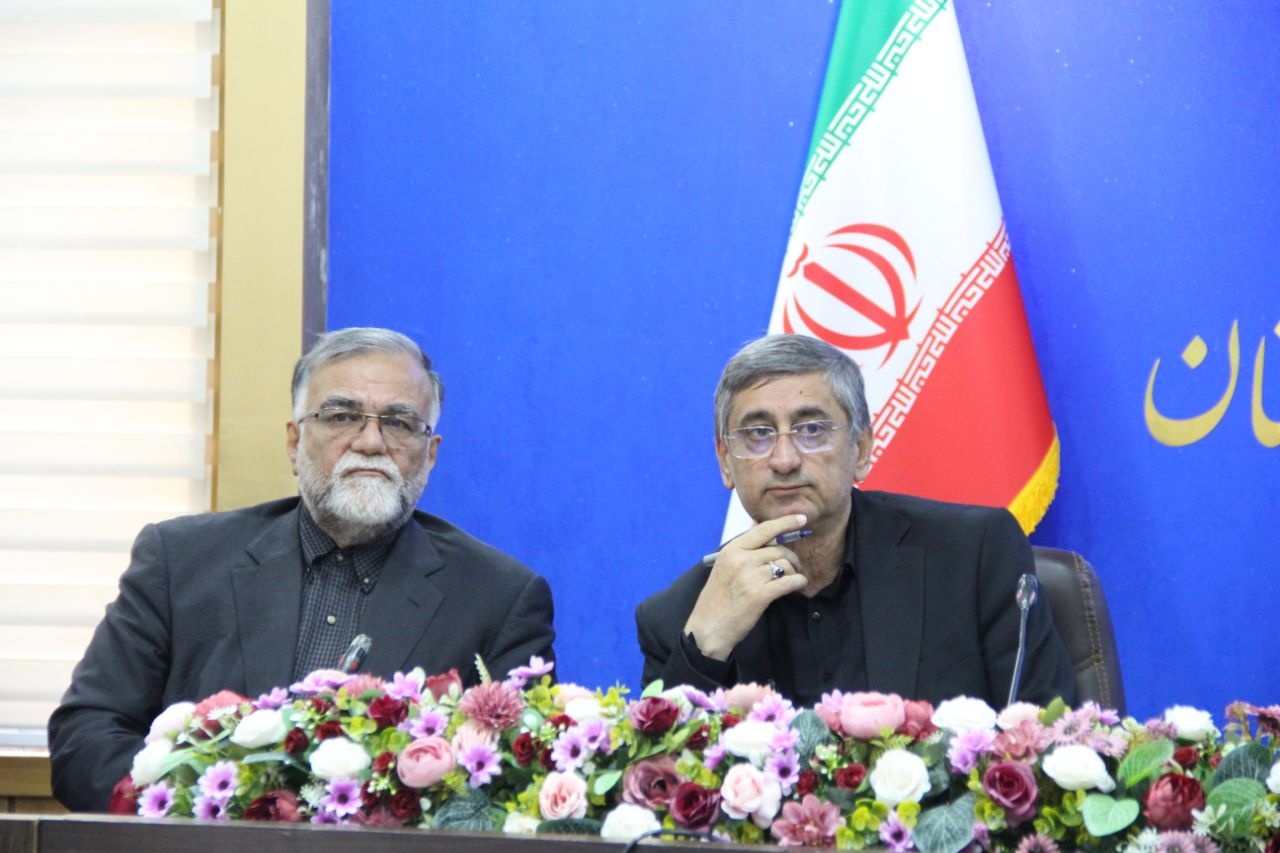 زنگ کتابخوانی در مدارس فعال میشود/ لرستان نیازمند توسعه کتابخانههای سیار