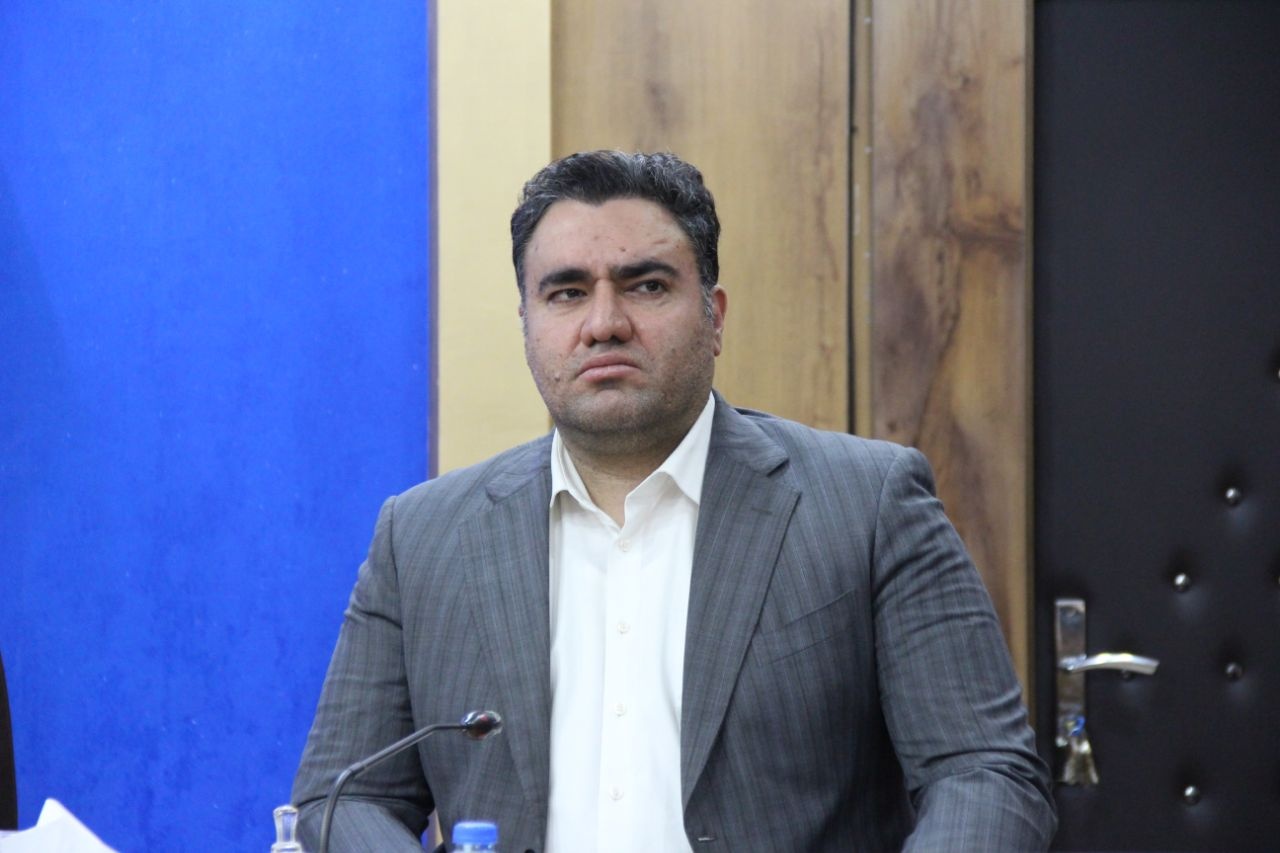 زنگ کتابخوانی در مدارس فعال میشود/ لرستان نیازمند توسعه کتابخانههای سیار