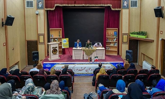 خشکسالی، باورهای قدیمی و روایت معلم؛ نقد رمان «سنگ اقبال» در کرج