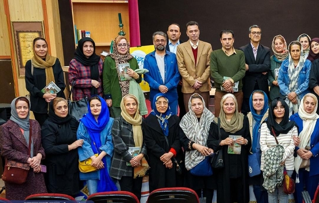 خشکسالی، باورهای قدیمی و روایت معلم؛ نقد رمان «سنگ اقبال» در کرج