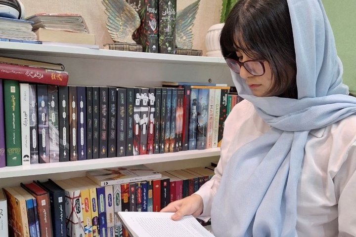 تجربه‌های فرهنگی دختر کتابخوان مشهدی/ هزار کتاب و یک مسیر فرهنگی
