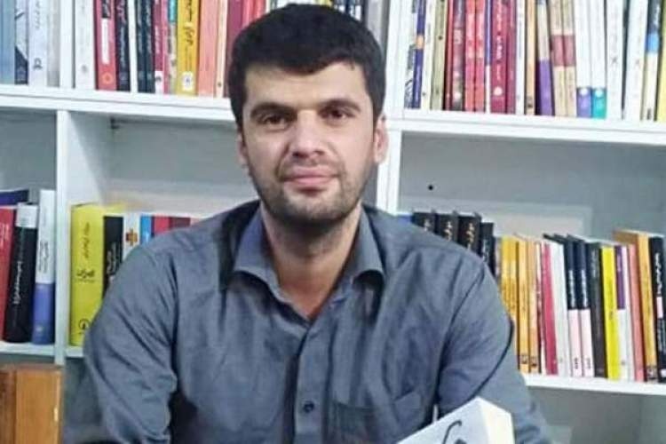 مهدی آرمانی، شاعر و منتقد