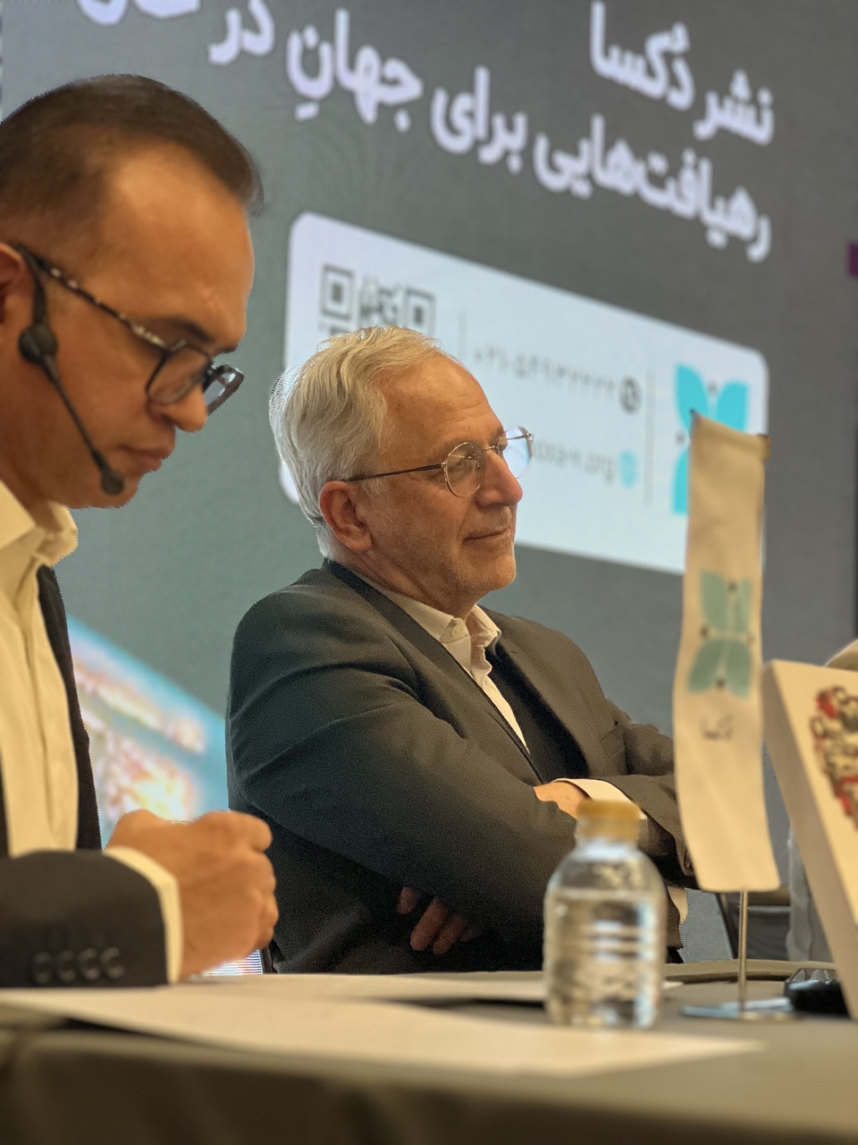 چگونه از گاوآهن تا اینستاگرام اندیشههای ما را شکل میدهند؟ / چپ اقتصاد، راست تاریخ؛ رمز موفقیت انسان در همکاری مشترک