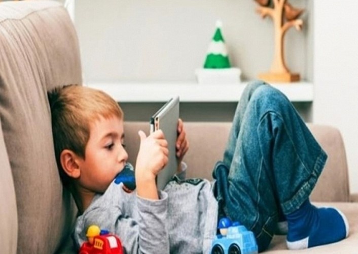 فرزندان و واژههای فضای مجازی فرزندان و واژههای فضای مجازی