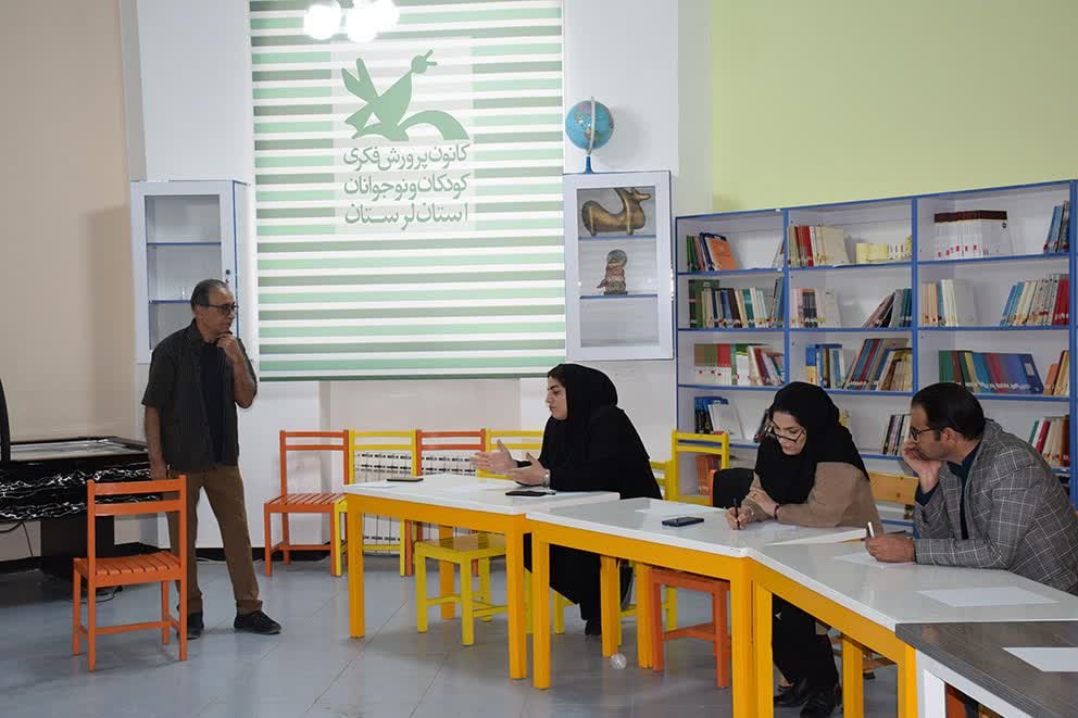 رازهای نوشتن خلاق در خرم‌آباد رمزگشایی شد