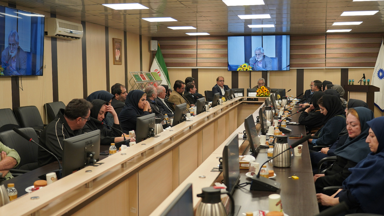 روح فرهنگ ایران حکمت است