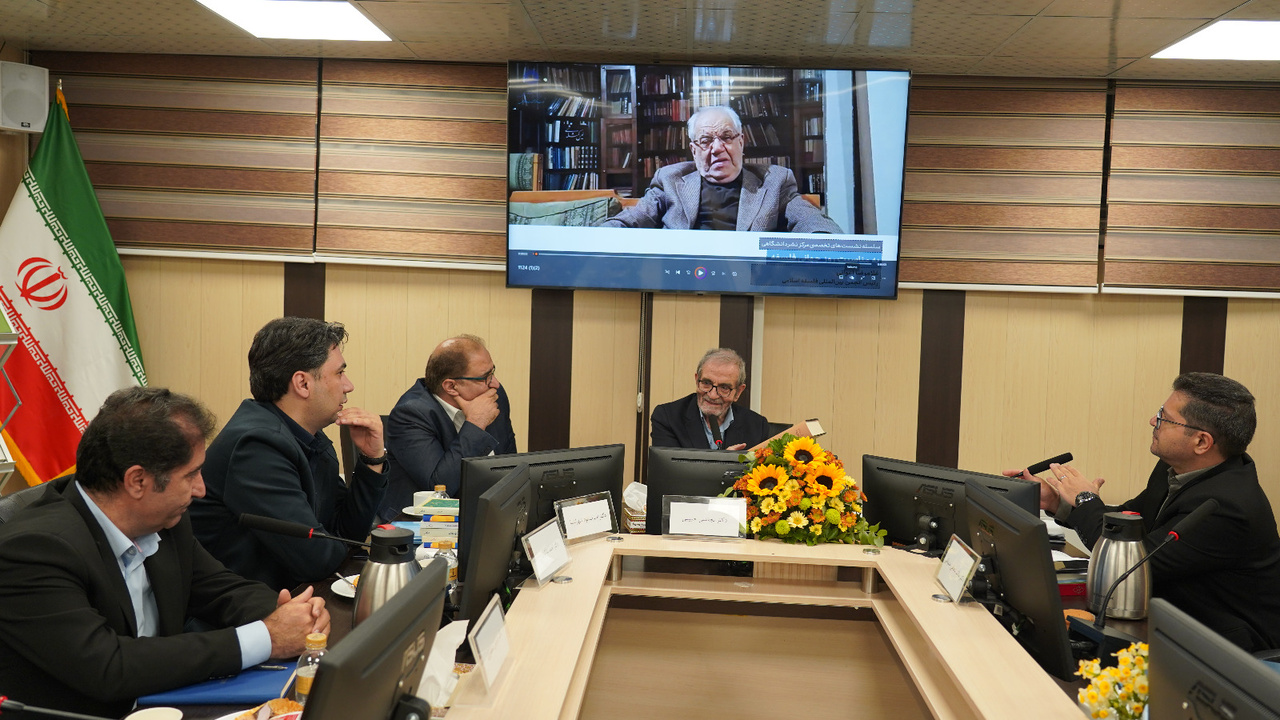 روح فرهنگ ایران حکمت است