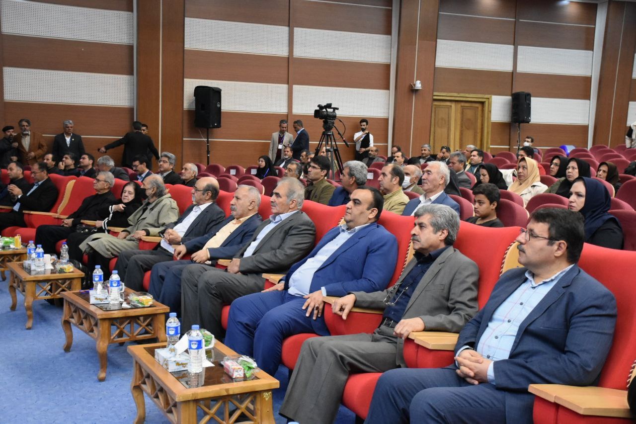 اولین همایش ملی شناخت مفاخر خراسان شمالی با بزرگداشت ابوالعباس اسفراینی برگزار شد