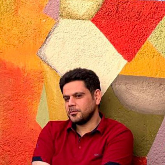 فیلسوفان مشغول کارند