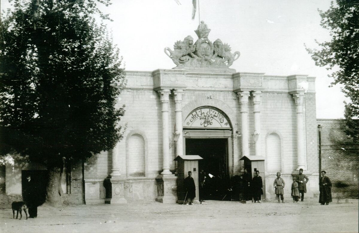 ما در تاریخ دموکراسی و پارلمانتاریسم آسیا بی‌نظیر هستیم