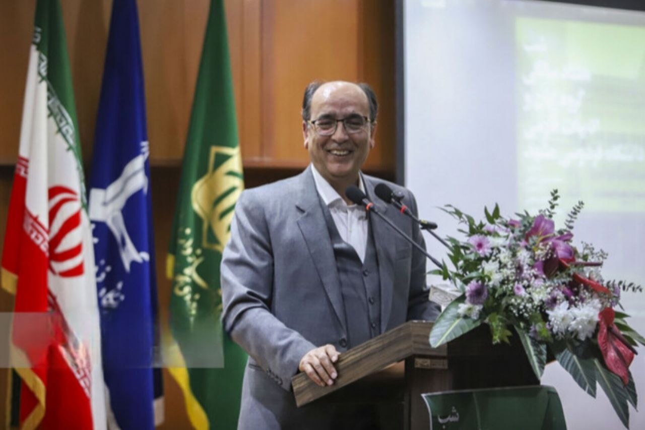 نگاه دانشکده ادبیات دانشگاه مشهد جهانی است/ مرور خاطرات اساتید گروه ادبیات