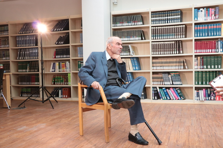 مخالفت با تجدد به جایی نمی‌رسد/نه عزم توسعه داریم و نه در فکر طرح برنامه آنیم