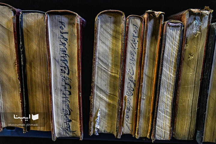 تالار کتاب‌های نفیس دانشکده ادبیات و علوم‌انسانی