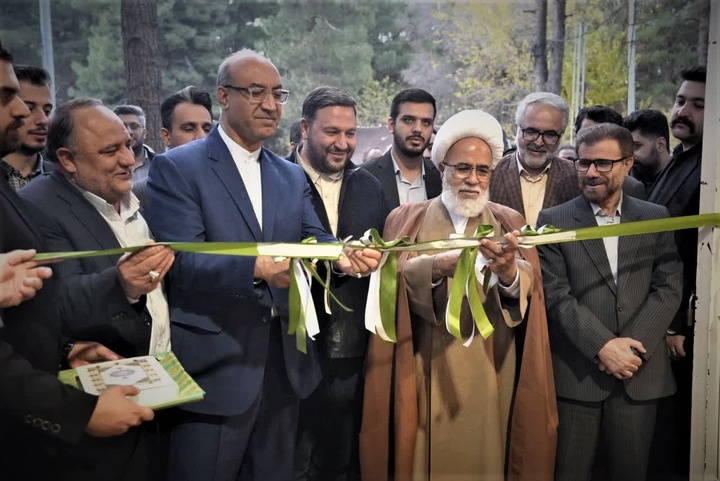 پانزدهمین نمایشگاه استانی کتاب کرمانشاه آغاز به کار کرد