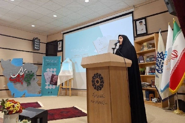 تازهترین آثار جلیل صفربیگی در کتابخانه مرکزی ایلام رونمایی شد