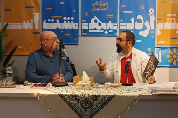 ۴ دهه تجربه، پژوهش و تصویر/ مهدی تمیزی از تلاشش برای کتابخوان کردن جامعه گفت