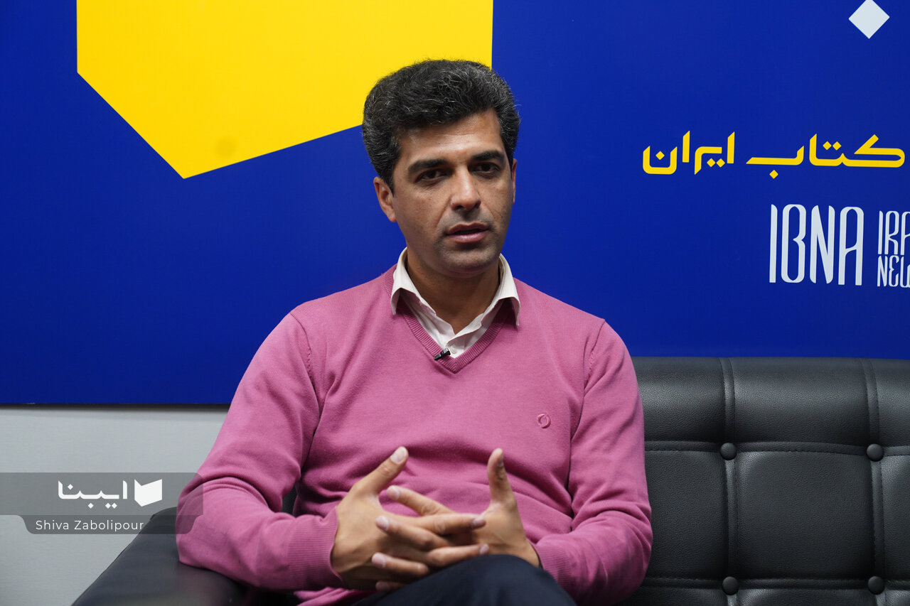 در ستایش حق و دموکراسی