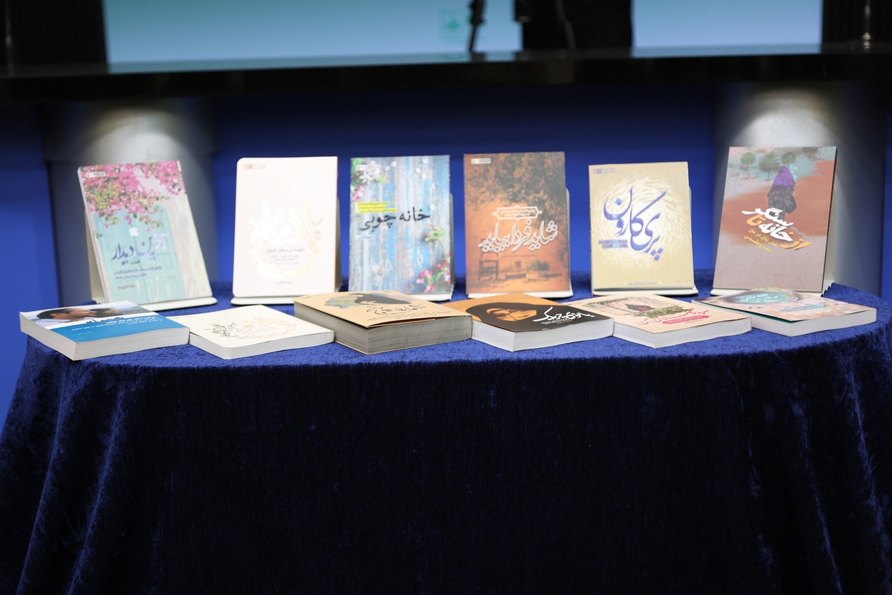 شش اثر جدید در حوزه دفاع مقدس در مرکز اسناد سپاه رونمایی شد