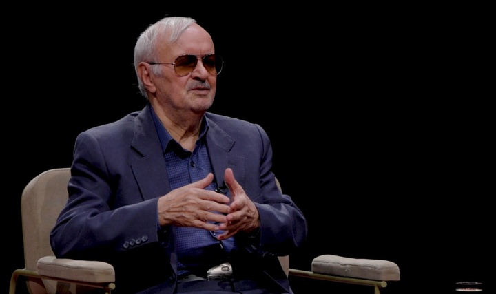 حرف‌های ارسطو امروز علمی نیست/ فلسفه ما برای امروز کارایی ندارد