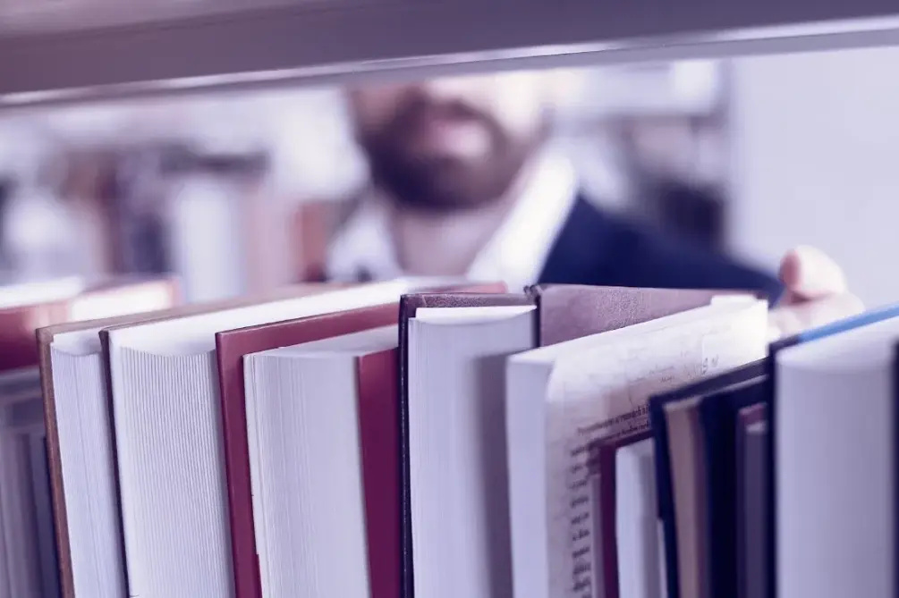 سلیبریتیها سرمایهسوزان بازار کتاباند