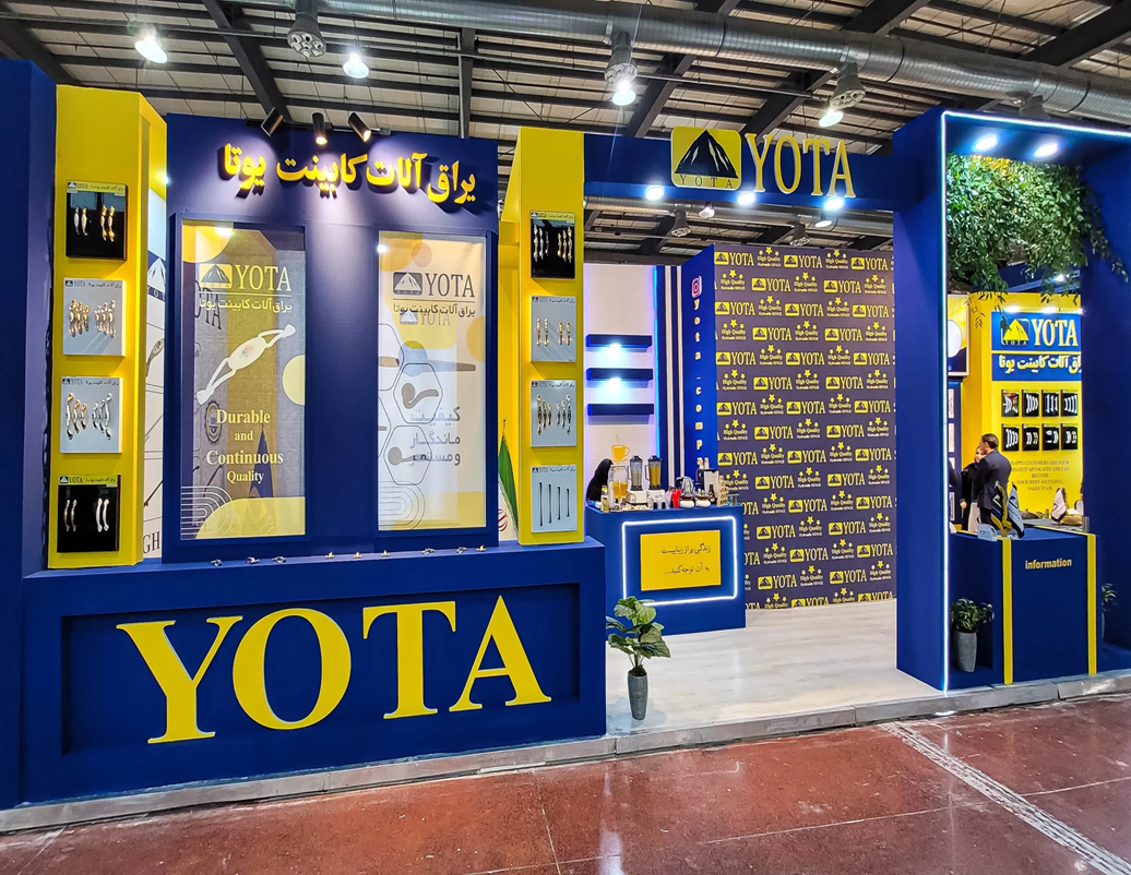 غرفه نمایشگاهی به‌مثابه یک متن بصری؛ روایت هویت برند در فضایی سه‌بعدی