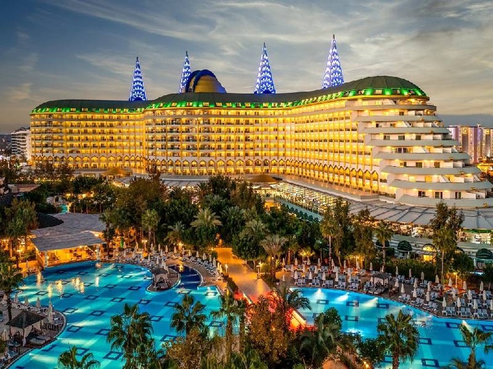 تور لحظه آخری آنتالیا؛ فرصت سفر ارزان به بهشت مدیترانه