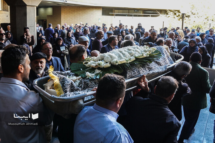 مراسم تشییع پیکر کامران فانی