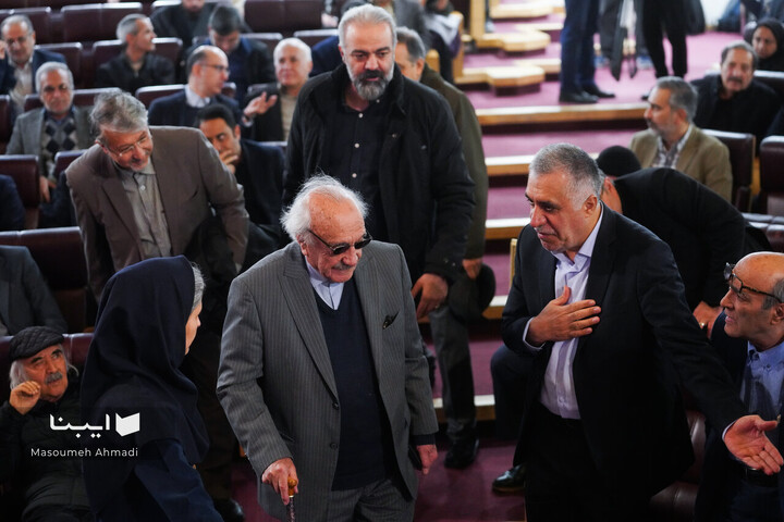 مراسم تشییع پیکر کامران فانی