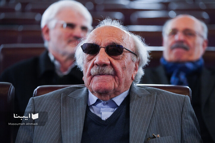 مراسم تشییع پیکر کامران فانی